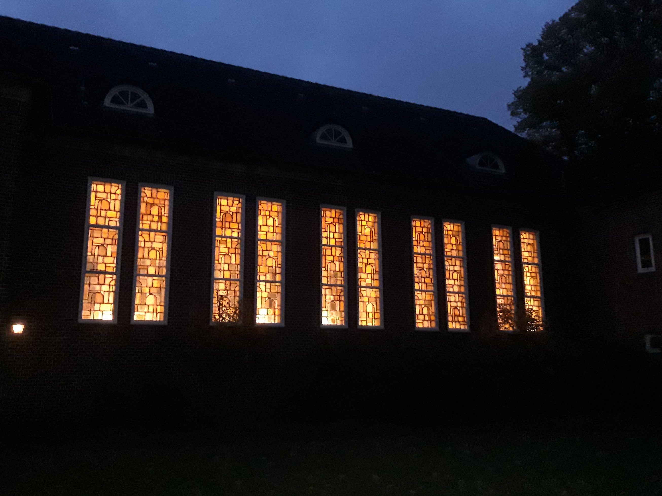 Gottesdienst mit Abendmahl und Austeilung des Friedenslichtes
