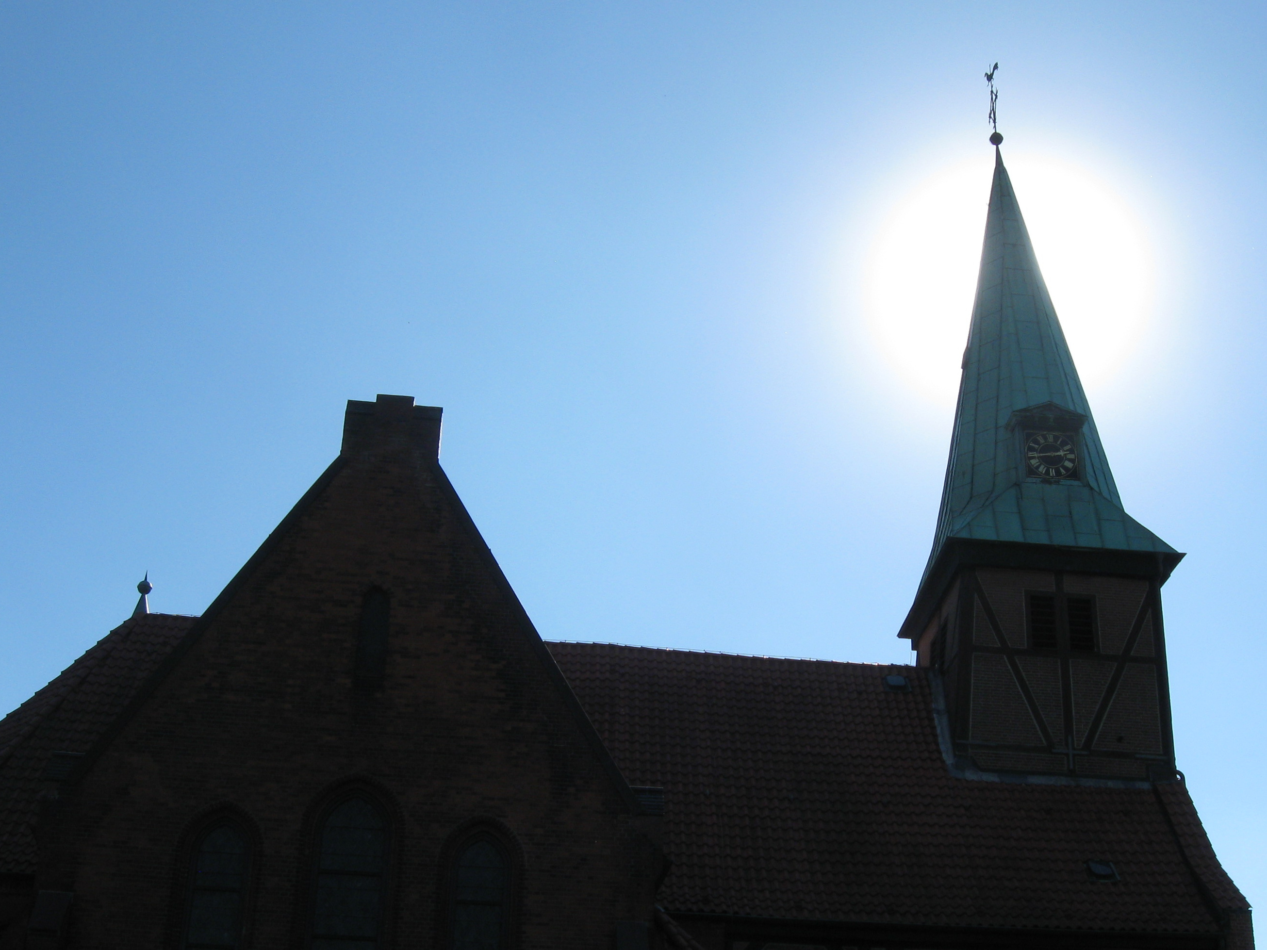 Familiengottesdienst mit Tauferinnerung und Goldener Konfirmation - anschl. Mittagessen