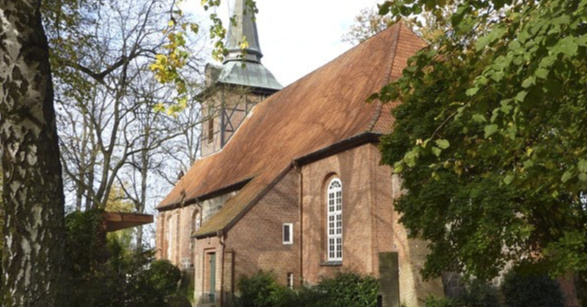 Regionaler Open-Air-Gottesdienst an der Bergstedter Kirche