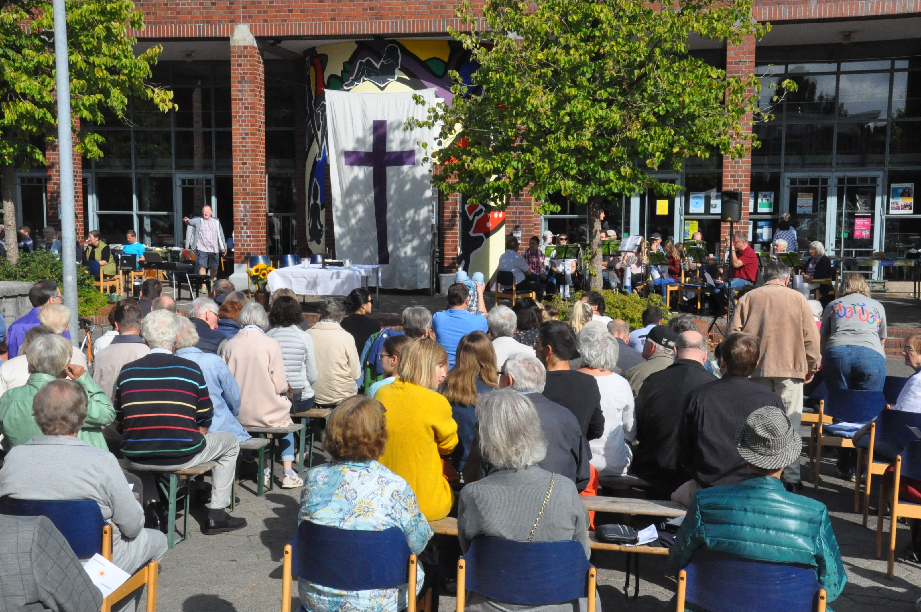 Ökumenischer Open-Air-Gottesdienst mit der Kirche am Krankenhaus