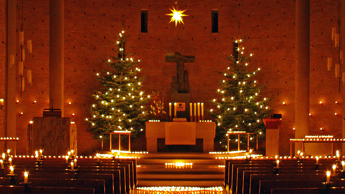 In einem ganz besonderen Licht leuchtet die Kirche St. Marien am 6. Januar