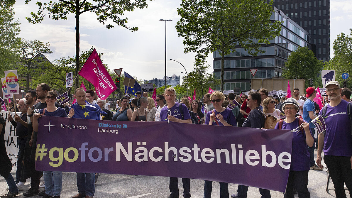 Unter dem Slogan "go for Nächstenliebe" waren auch Nordkirche und Diakionie dabei