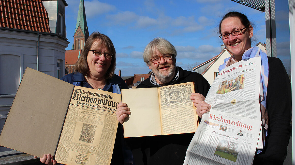 Redakteurin Marion Wulf-Nixdorf, Chefredakteur Tilman Baier, Redaktionssekretärin Michaele Jestrimski