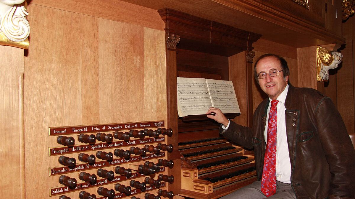 Rudolf Kelber, Kantor und Organist an der Hamburger Hauptkirche St. Jacobi, wird am 1. Advent (29. November) in der Ruhestand verabschiedet. (Archiv)