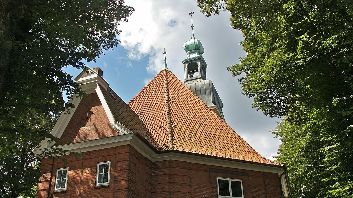 Die Osterkirche an der Bramfelder Chaussee in Hamburg