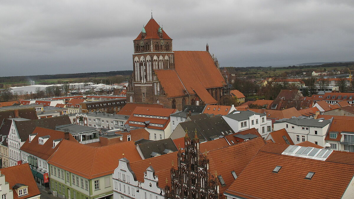 Die Evangelische Studierendengemeinde lädt mit Arbeitskreis Kirche und Judentum am 9. November in Greifswald zu Andacht und Vortrag ein. 