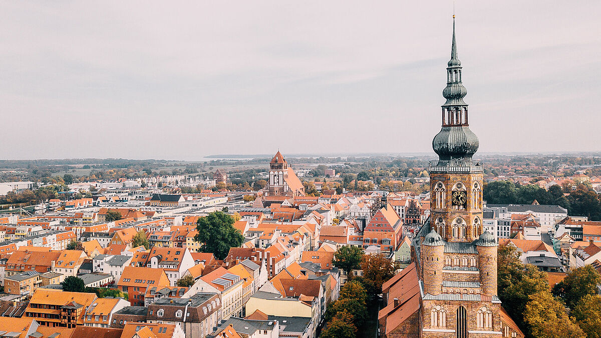 Der Dom St. Nikolai in der Greifswalder Innenstadt.