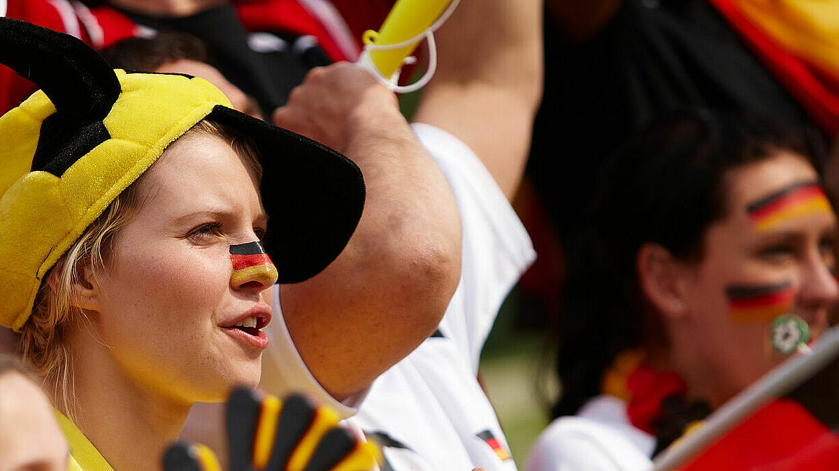 Der Jubel im Stadion folgt einer Liturgie. Doch das ist nicht die einzige Parallele zur Kirche. 