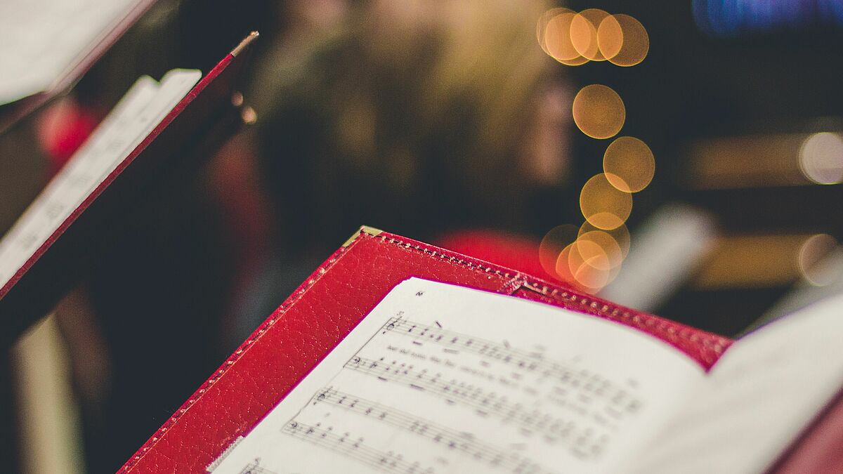 Egal ob alter Hase oder frischer Anfänger: Der Wedeler Chor freut sich über Verstärkung zur Umsetzung seines Weihnachtsprojekts. 