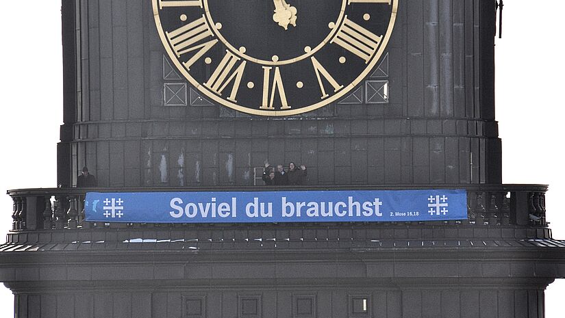 Kirchentags-Losung "Soviel du brauchst" am Hamburger Michel (Archiv) (c) Kirchentag