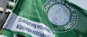 Das ökumenische Bündnis "Churches for Future" beteiligt sich an den Klima-Demos von "Fridays for Future" und solidarisiert sich mit ihren Anliegen.