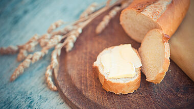 Erntedank will daran erinnern, dass Brot und Früchte der Natur Gaben Gottes sind (C) iStockphoto