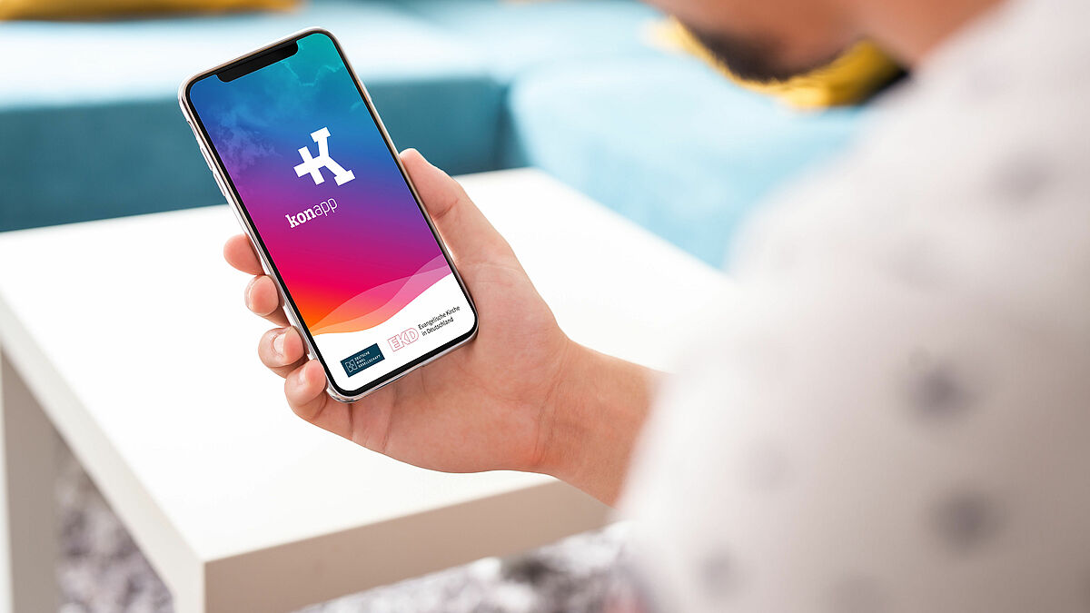 Die KonApp für Konfirmandinnen und Konfirmanden ist jetzt zum Download erhältlich.
