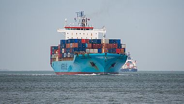 Containerschiff 