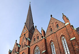 Die St. Petrikirche im Stadtzentrum von Hamburg