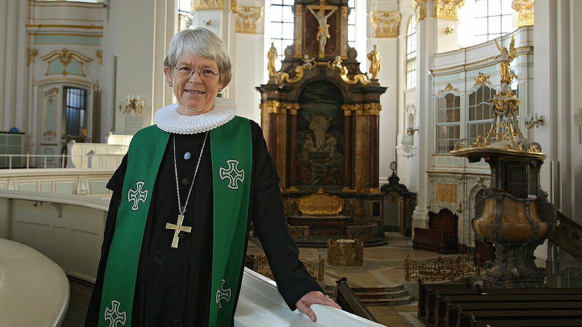 Die Hamburger Altbischöfin Maria Jepsen in der Hauptkirche St. Michaelis (Archivbild 2009).