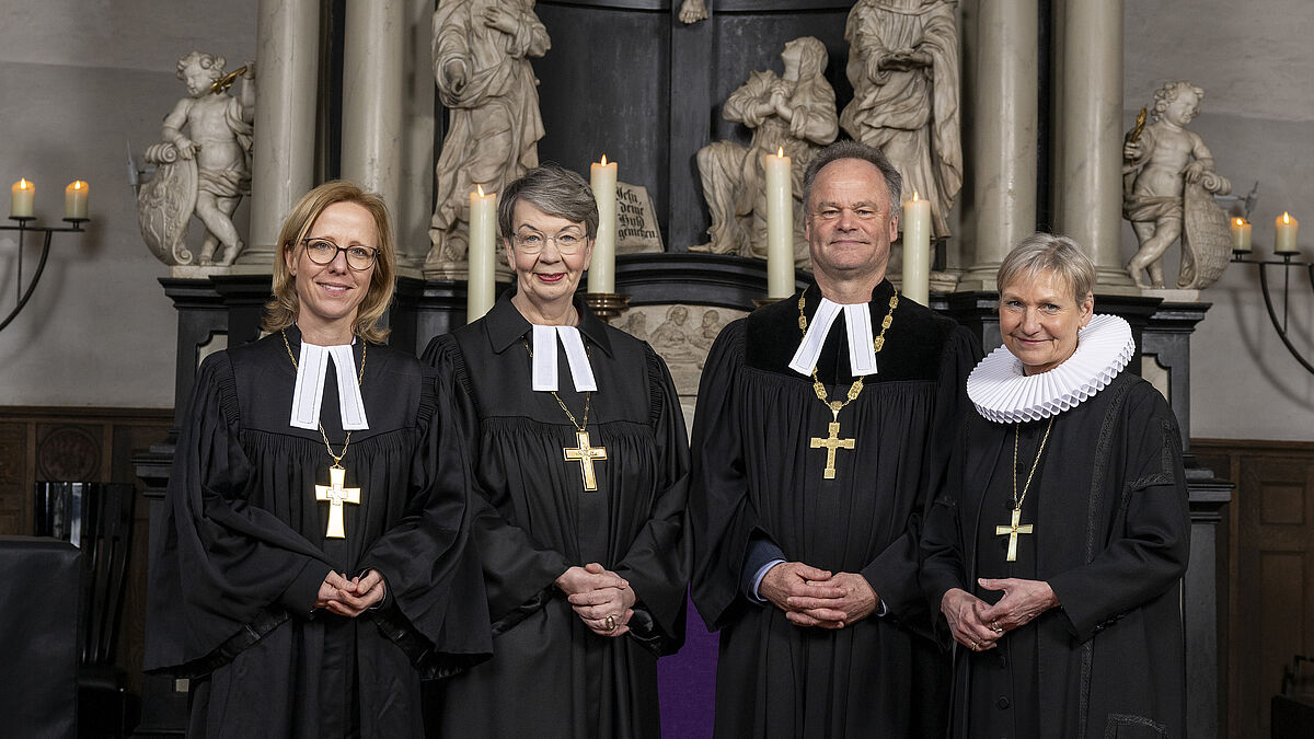 Der Bischofsrat der Nordkirche: Bischöfin Nora Steen, Landesbischöfin Kristina Kühnbaum-Schmidt, Bischof Tilman Jeremias, Bischöfin Kirsten Fehrs (v.l.n.r.) Foto: Tim Riediger / Nordkirche