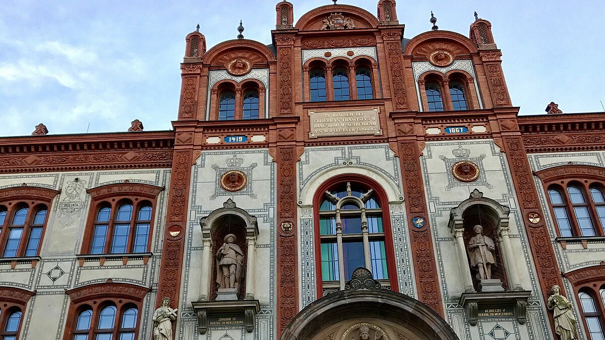 Die Universität Rostock wurde im Jahr 1419 gegründet und ist nach eigenen Angaben die älteste im Ostseeraum.