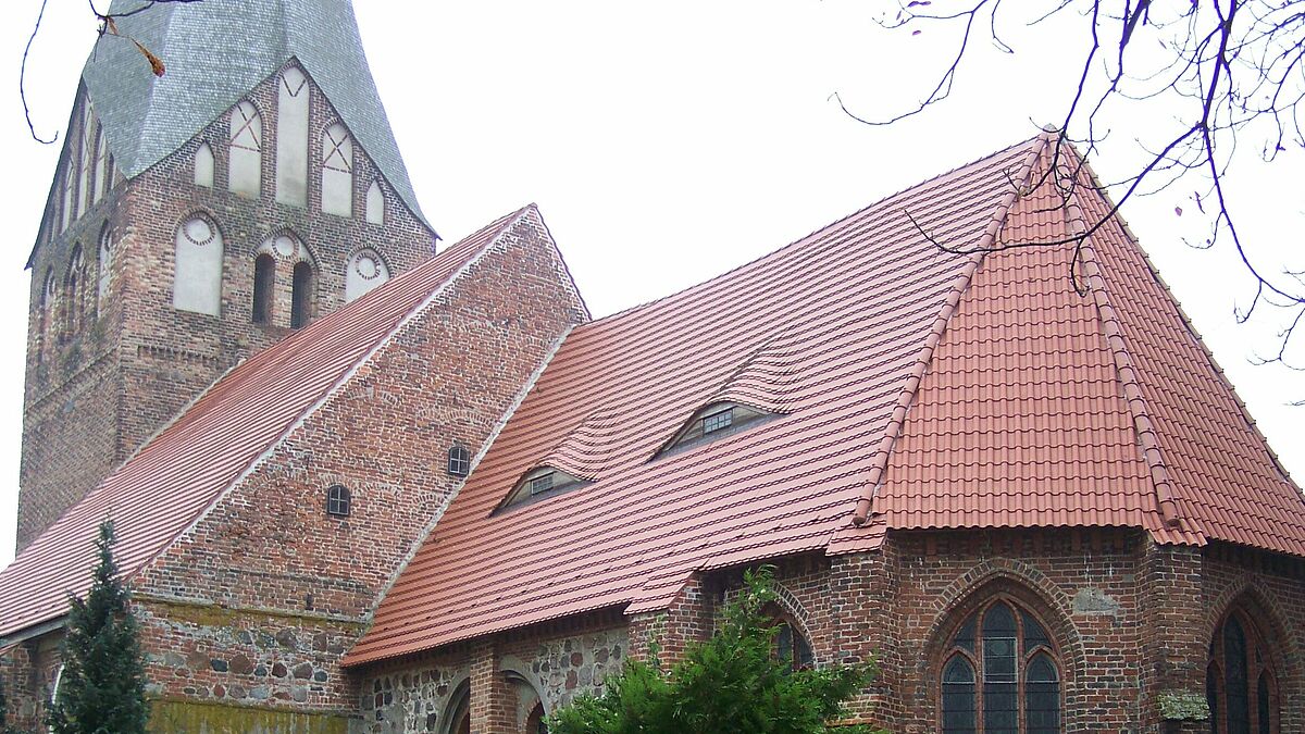 Sie wurde in den vergangenen Jahrzehnten mehrfach saniert, nun feiert sie 750-jähriges Weihejubiläum: Die St. Johanniskirche Wusterhusen. 