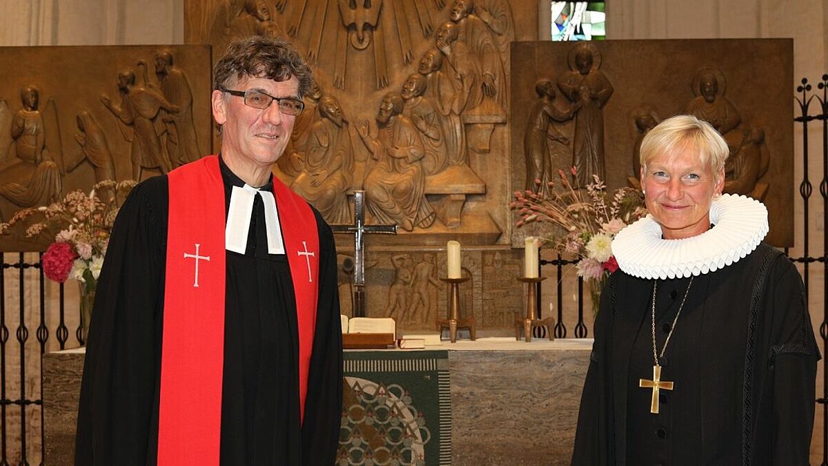 Propst Axel Matyba wurde in einem feierlichen Gottesdienst von Bischöfin Kirsten Fehrs in sein Amt eingeführt.