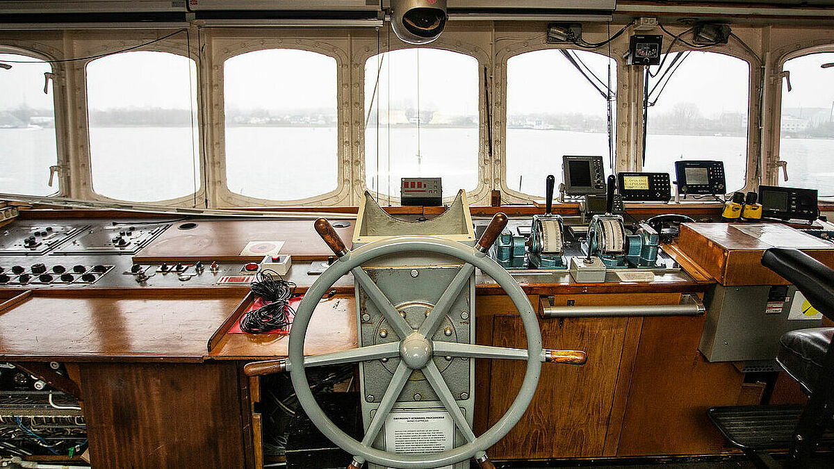 Die Brücke der Sea-Eye 4