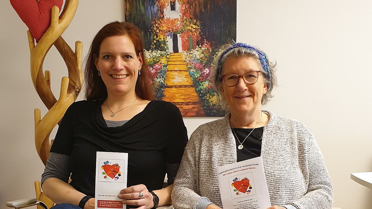 Sonja Fischer-Frost (links) und Birgit Berg: Mit dem Verein "Unsichtbare Eltern e.V" wollen sie anderen helfen, mit dem Verlust ihres Kindes umzugehen. 