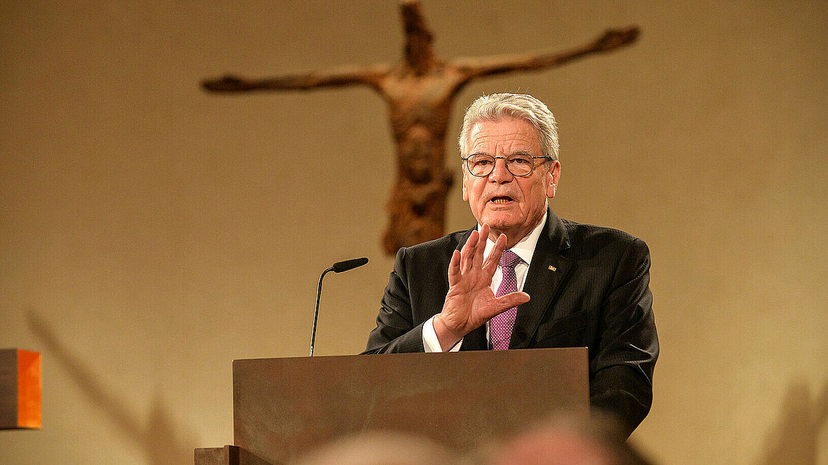 Der ehemalige Bundespräsident Joachim Gauck wird in St. Katharinen die Ansprache zum Amnesty-Gottesdienst halten.