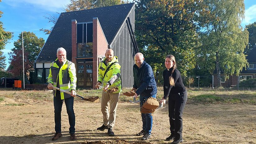 Spatenstich für die neue Kirche in Fockbek