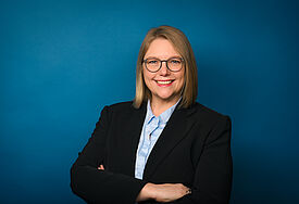 Landessynode der Nordkirche: Tagung setzt Schwerpunkt mit Workshop „Argumentieren gegen rechte Parolen“ Präses Anja Fährmann