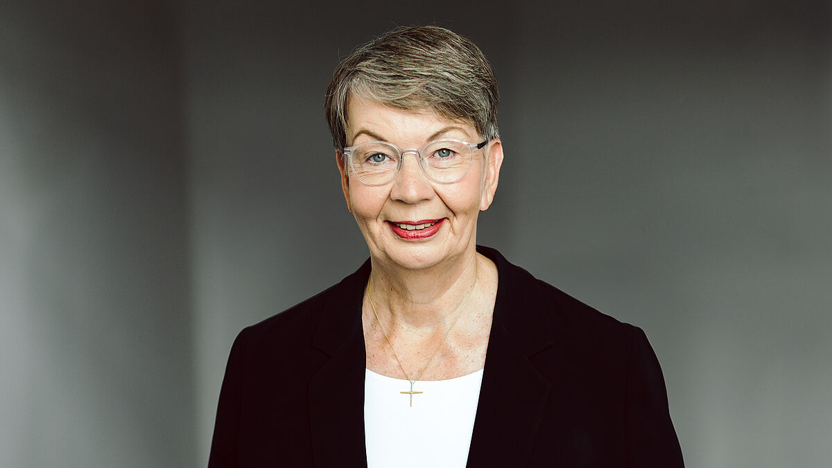 Landesbischöfin Kristina Kühnbaum-Schmidt gab den Bericht der Kirchenleitung. Foto: Theresa Lange / Nordkirche