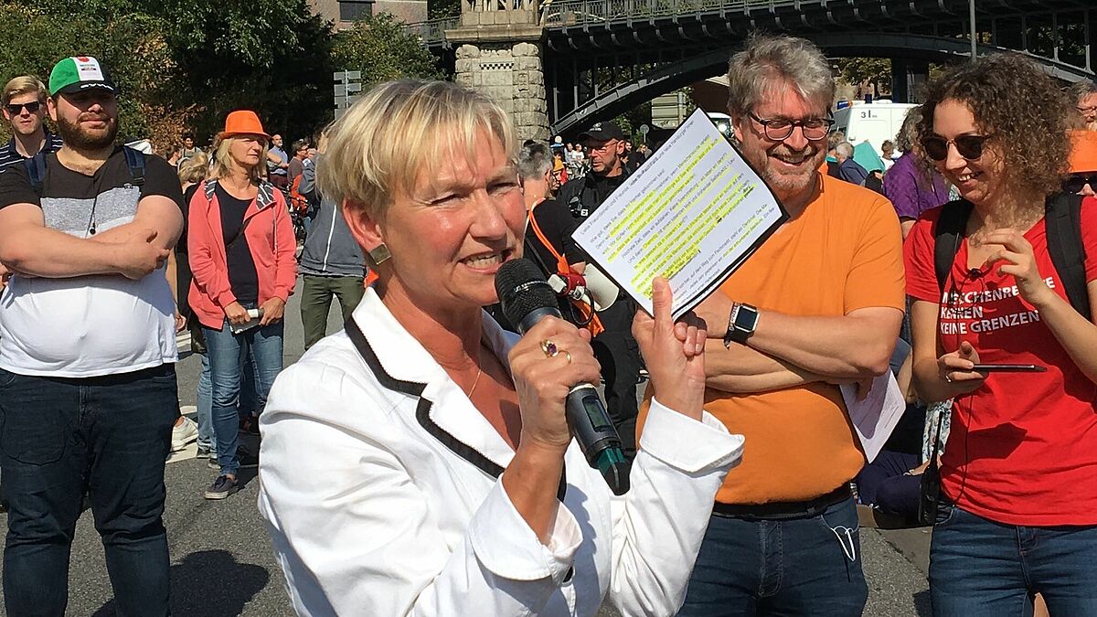 Rede von Bischöfin Fehrs am 2. September bei der Demonstration „Seebrücke” in Hamburg